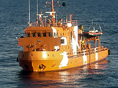 El barco de guarda y apoyo ‘E-EVA’, en operación